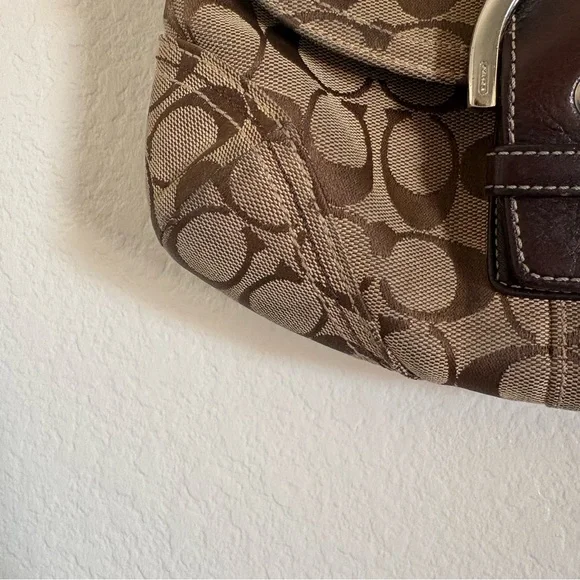 Y2K Coach Soho Signature Flap Buckle Small Canvas Shoulder Bag in Brown 060 6171 - Picture 3 of 11